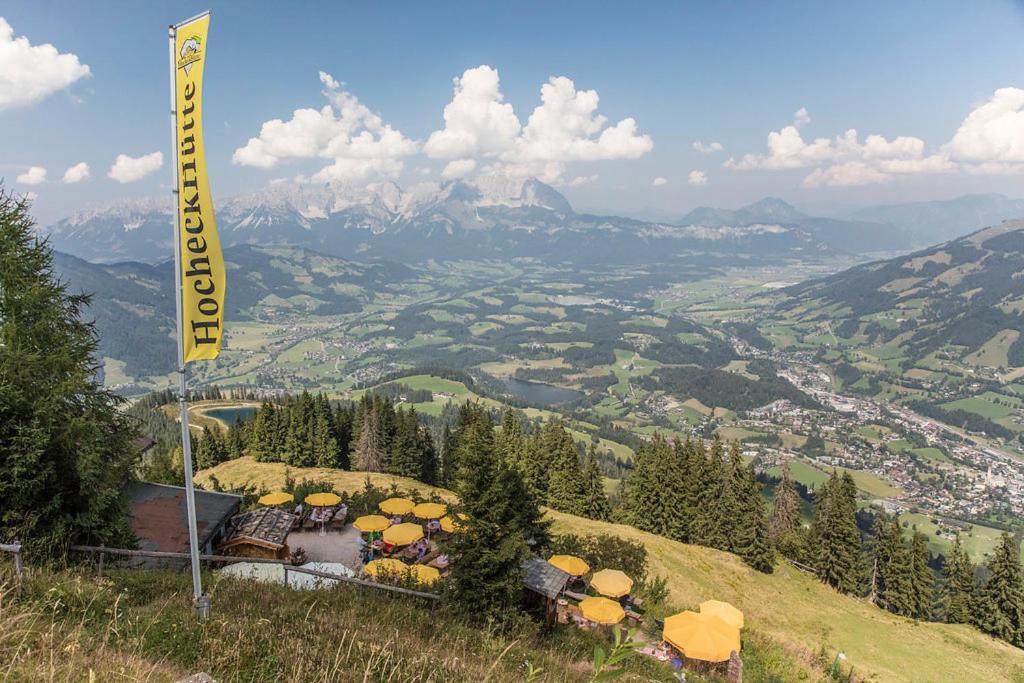 Hocheckhuette On Of The Hahnenkamm Mountain * Kitzbühel